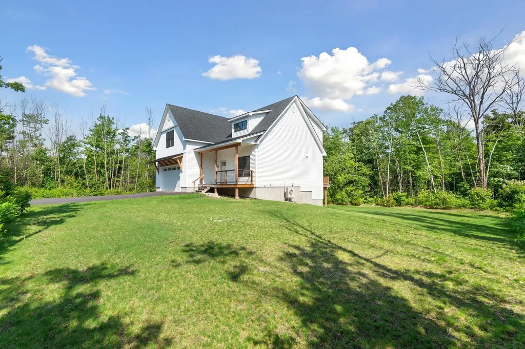 12 Oxbow Lane Conway NH 03813