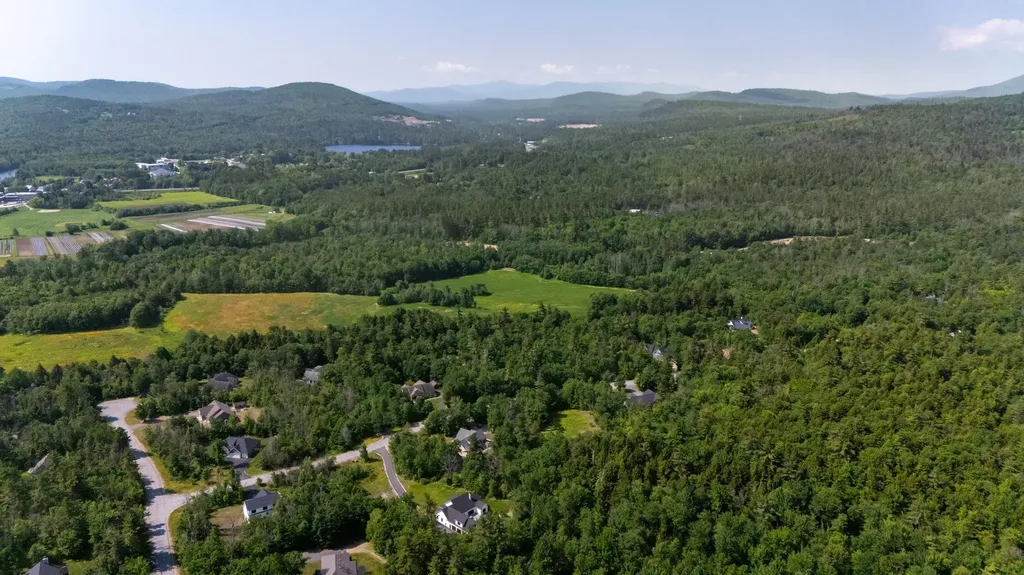 12 Oxbow Lane Conway NH 03813