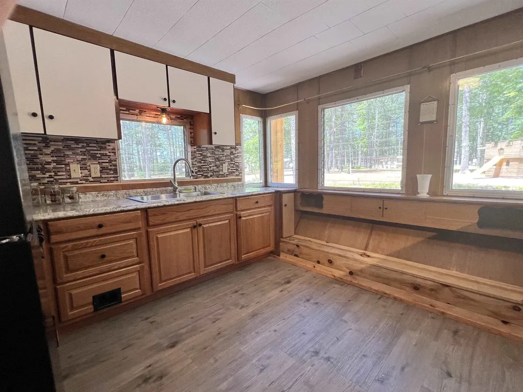 127 Merrymeeting Lane Alton NH 03809