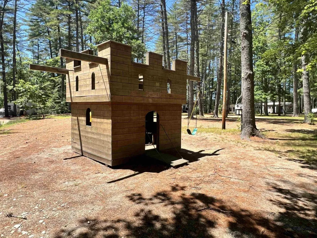 127 Merrymeeting Lane Alton NH 03809