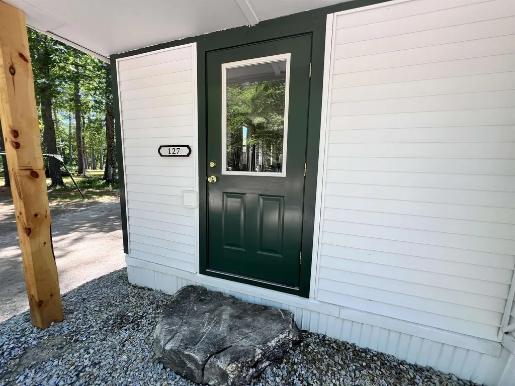 127 Merrymeeting Lane Alton NH 03809