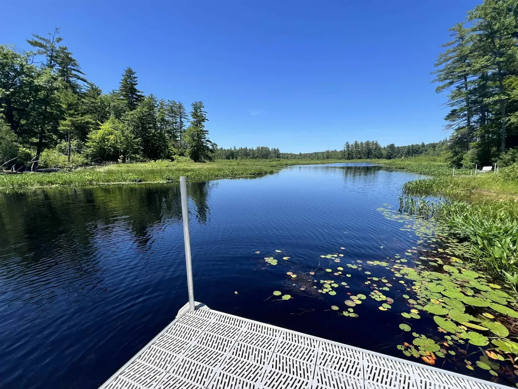 127 Merrymeeting Lane Alton NH 03809