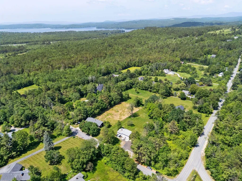 626 County Road New London NH 03257