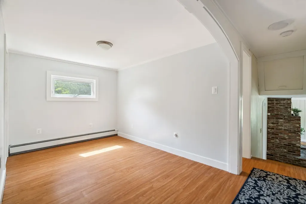 626 County Road New London NH 03257