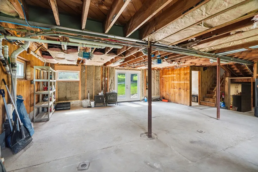 626 County Road New London NH 03257