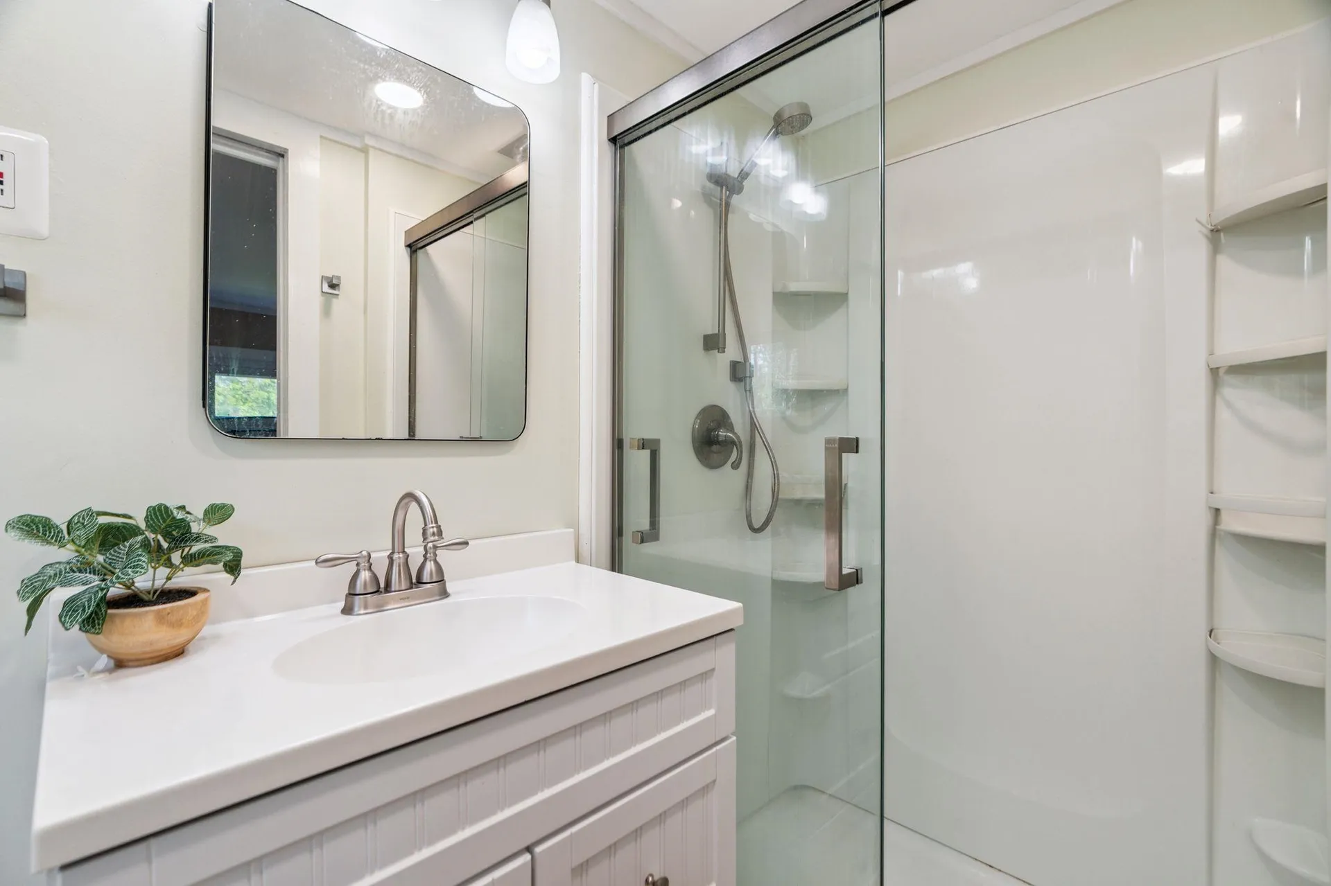 626 County Road New London NH 03257