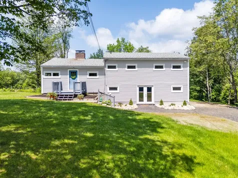 626 County Road New London NH 03257