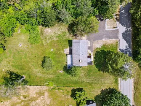 626 County Road New London NH 03257