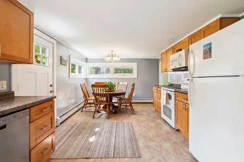 626 County Road New London NH 03257