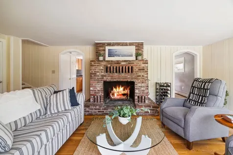 626 County Road New London NH 03257