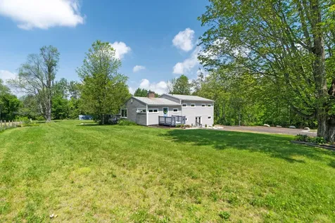 626 County Road New London NH 03257