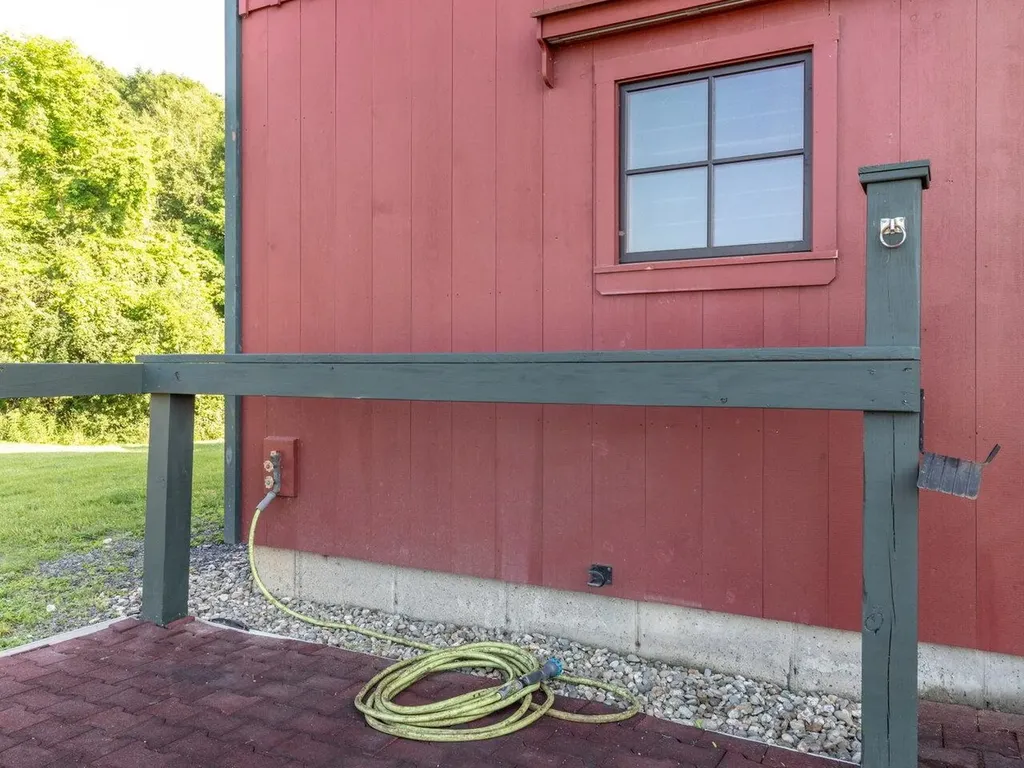 754 Four Winds Road Ferrisburgh VT 05473