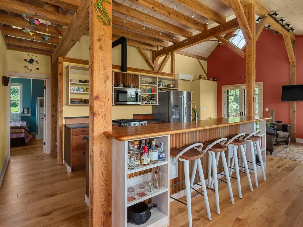 754 Four Winds Road Ferrisburgh VT 05473