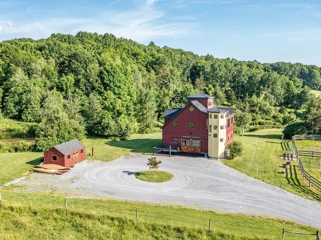 754 Four Winds Road Ferrisburgh VT 05473