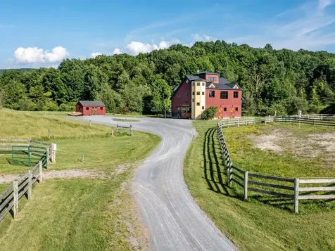 754 Four Winds Road Ferrisburgh VT 05473