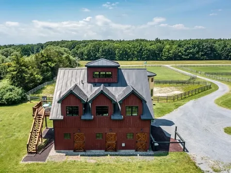 754 Four Winds Road Ferrisburgh VT 05473