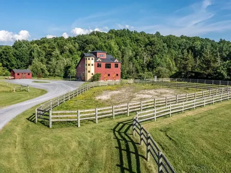 754 Four Winds Road Ferrisburgh VT 05473