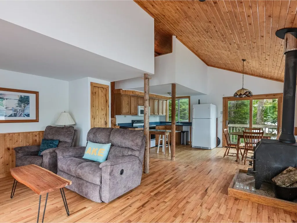 671 Peninsula Drive Eden VT 05653