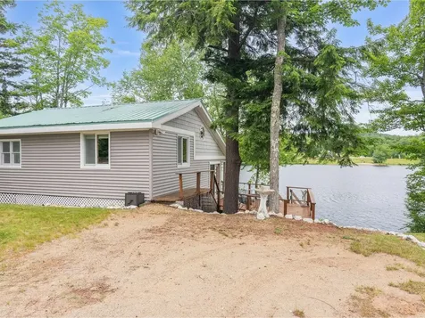 671 Peninsula Drive Eden VT 05653