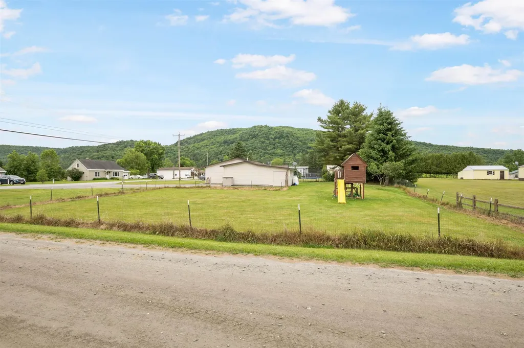 19 Us Route 3 Clarksville NH 03592