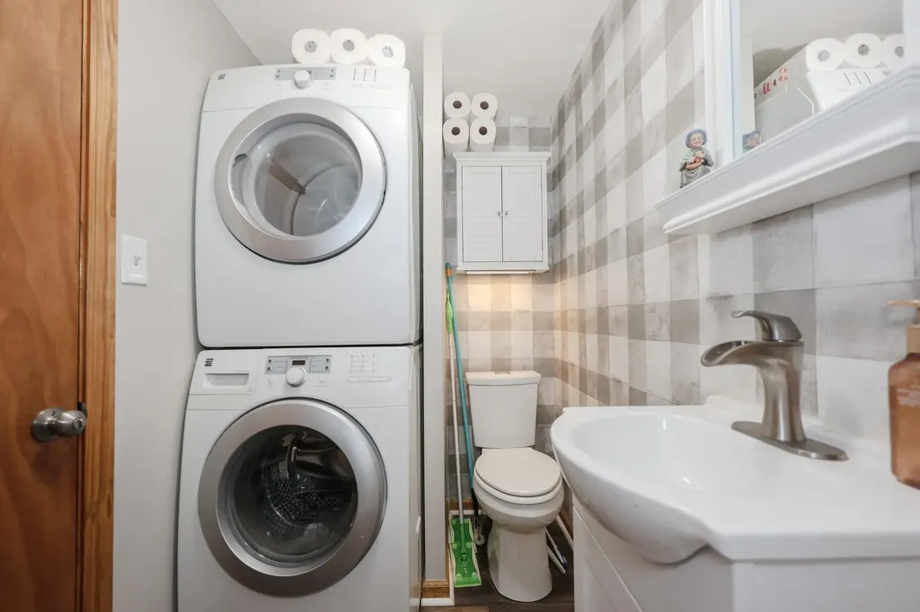 1 Woodbridge Lsp Road Gilford NH 03249