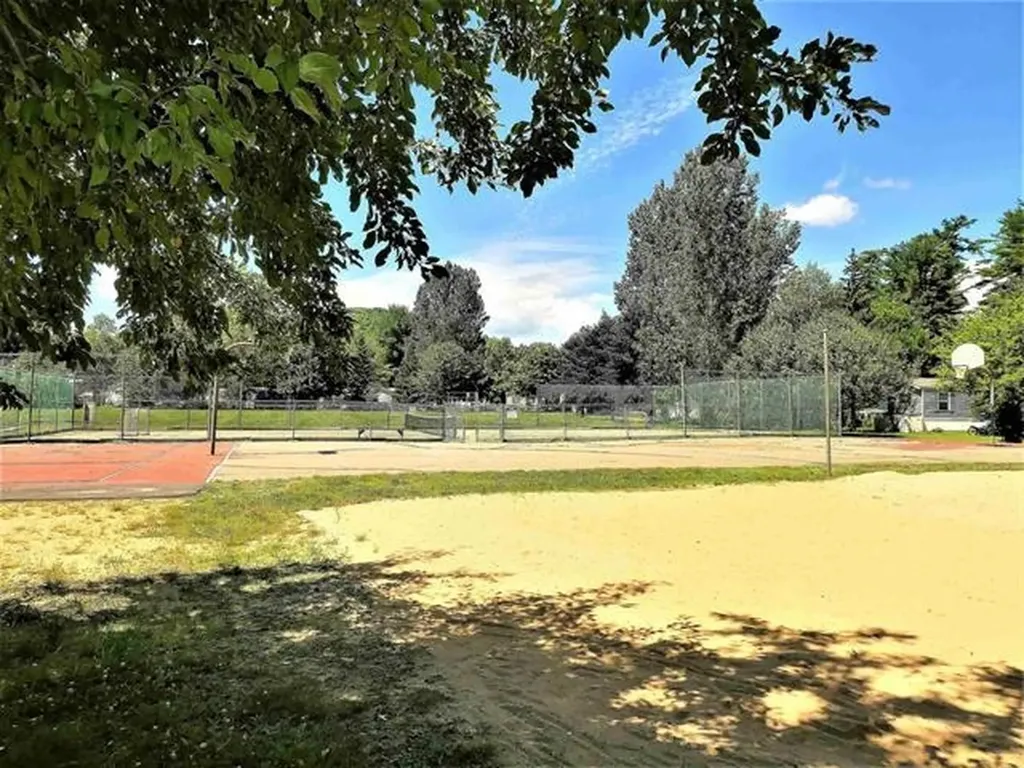 1 Woodbridge Lsp Road Gilford NH 03249