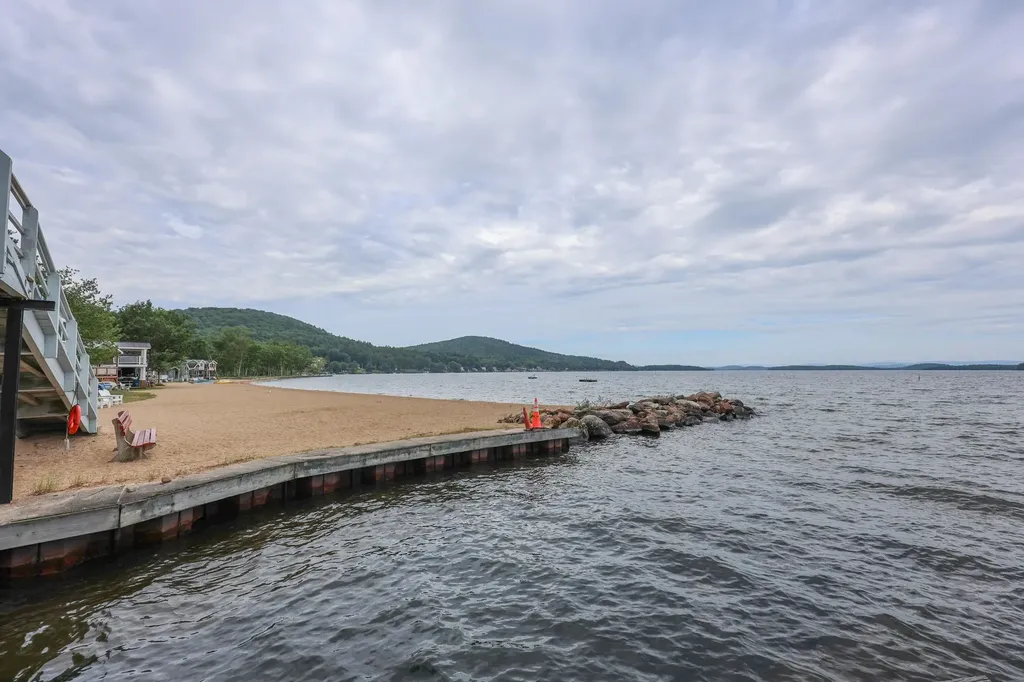 1 Woodbridge Lsp Road Gilford NH 03249