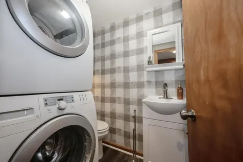 1 Woodbridge Lsp Road Gilford NH 03249