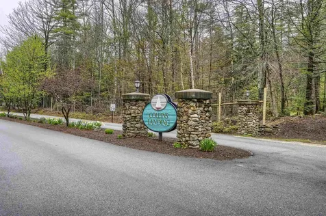 35 Collins Landing Road Weare NH 03281