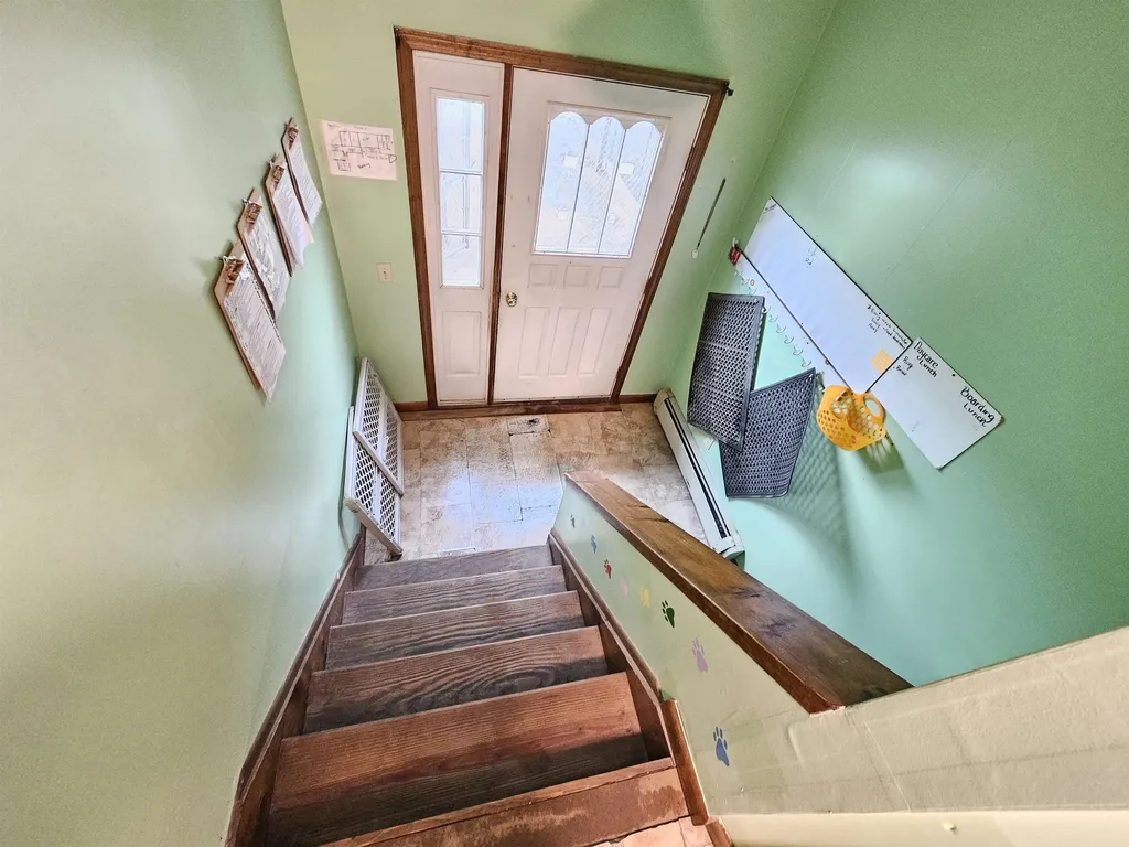 738 Lynburke Road Lyndon VT 05851