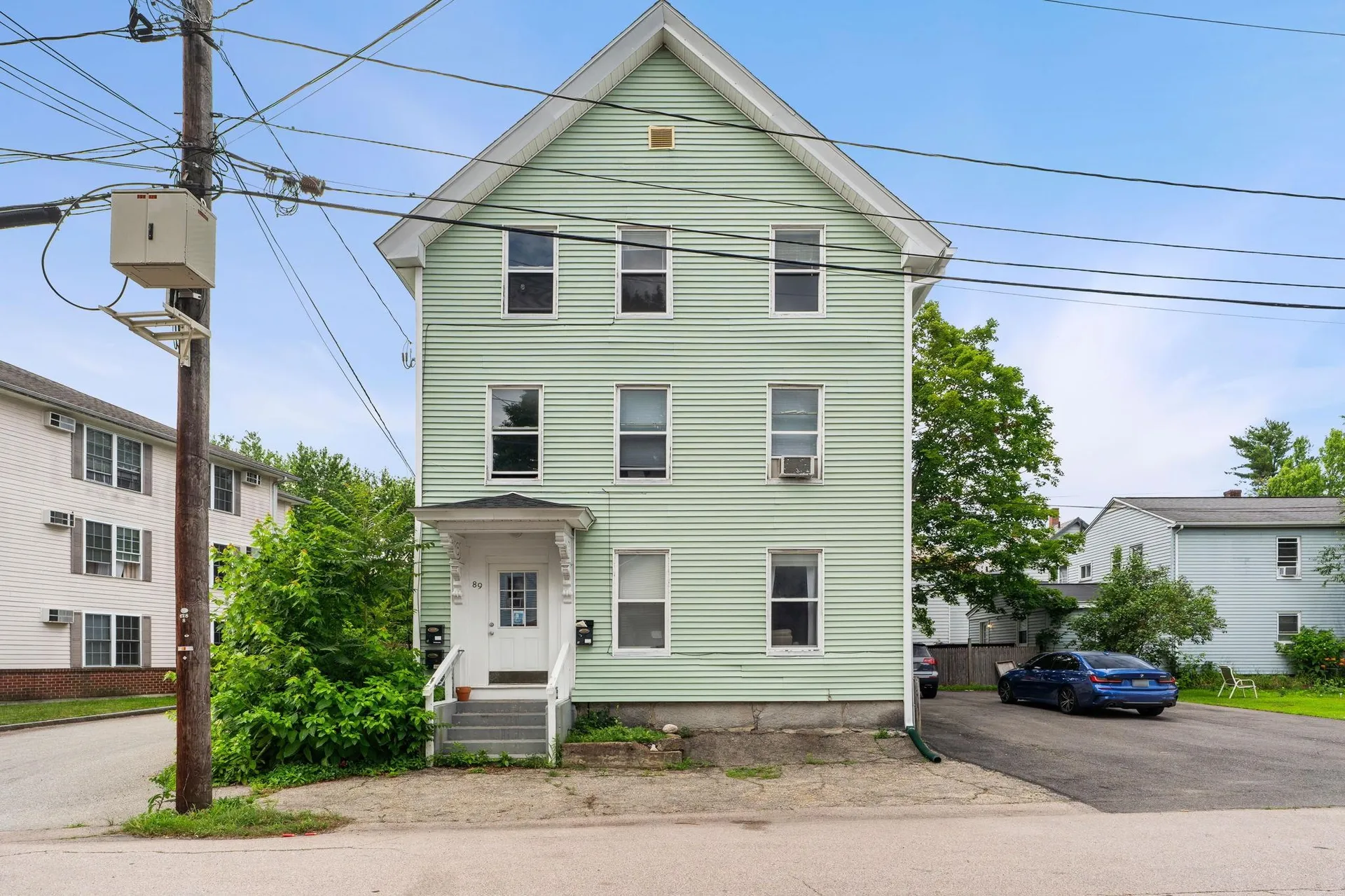 89 4th Street Manchester NH 03102