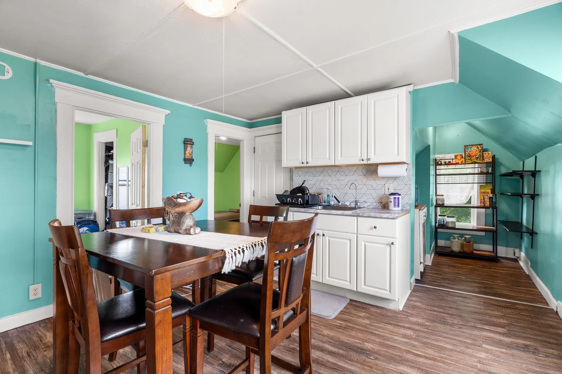 89 4th Street Manchester NH 03102