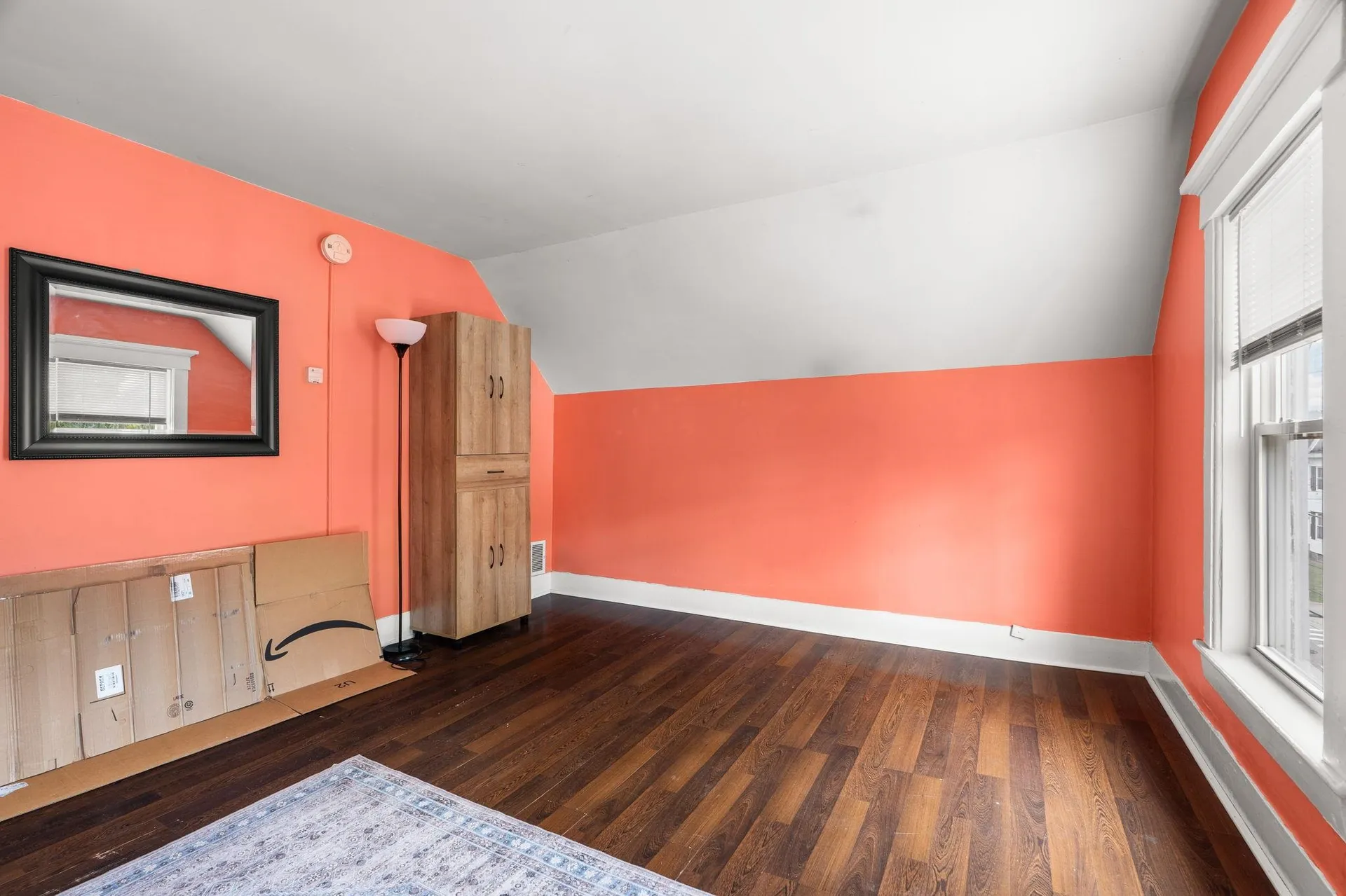 89 4th Street Manchester NH 03102