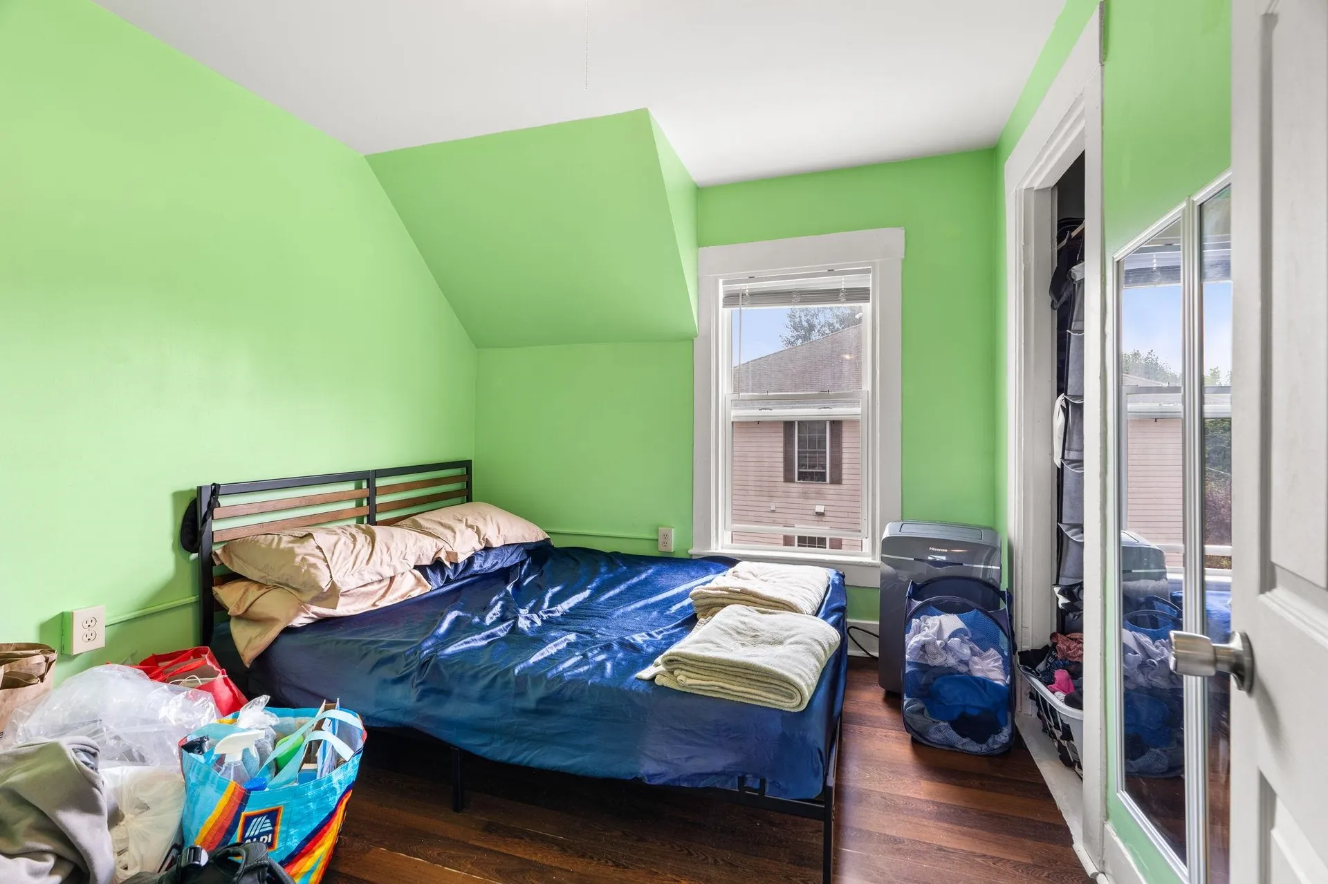 89 4th Street Manchester NH 03102