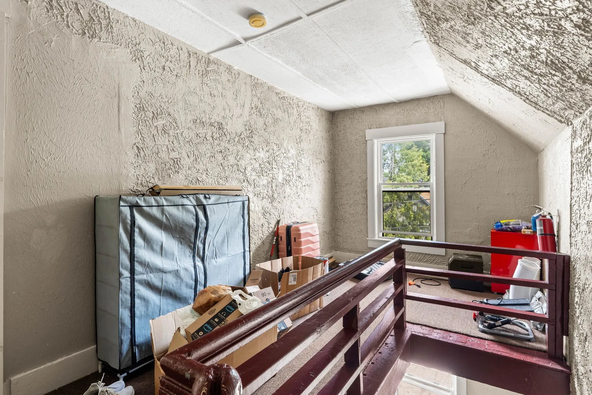 89 4th Street Manchester NH 03102