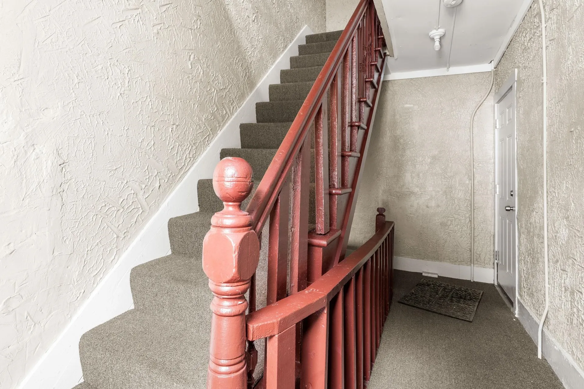 89 4th Street Manchester NH 03102