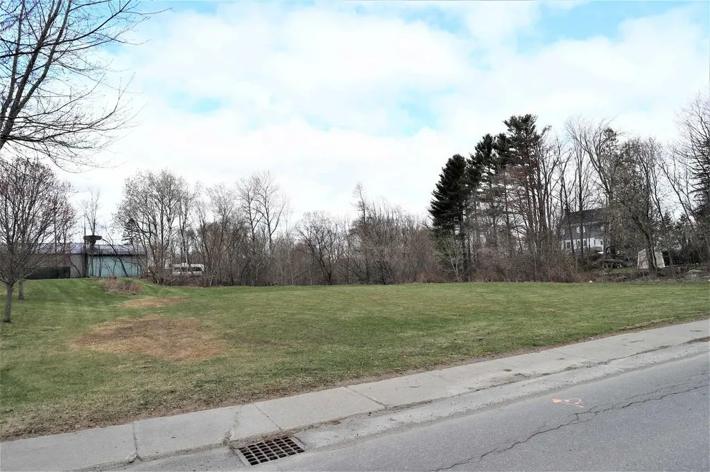 487 East Main Street Newport City VT 05855