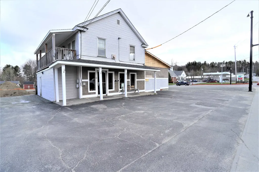 487 East Main Street Newport City VT 05855