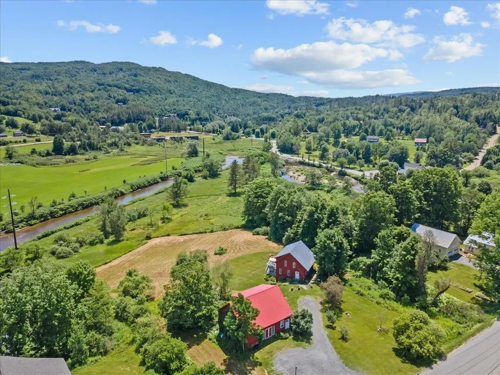 1487 River Road Stowe VT 05672