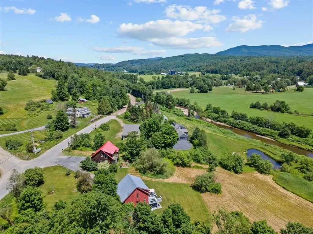 1487 River Road Stowe VT 05672