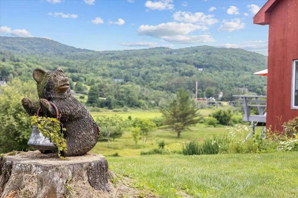 1487 River Road Stowe VT 05672
