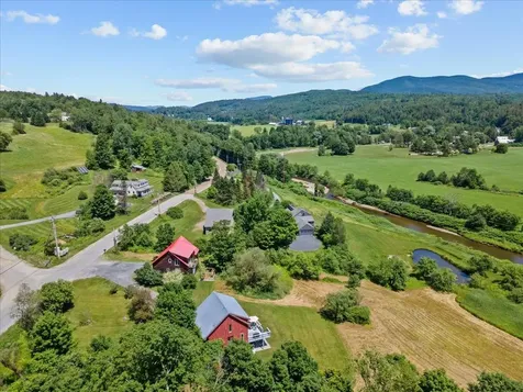1487 River Road Stowe VT 05672
