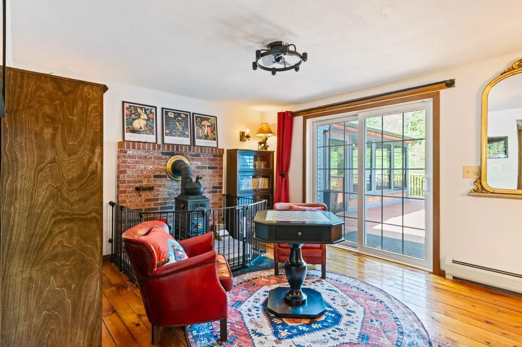 3008 State Route 114 Bradford NH 03221