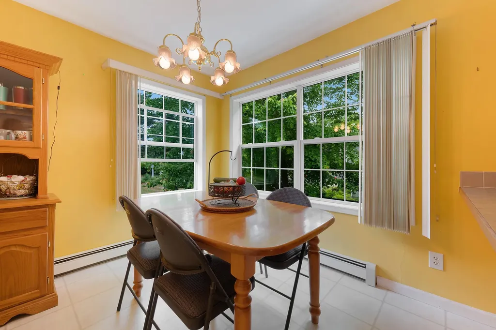 7 Amanda Street Rochester NH 03867