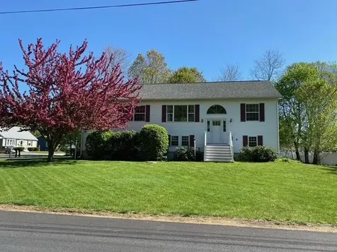 7 Amanda Street Rochester NH 03867