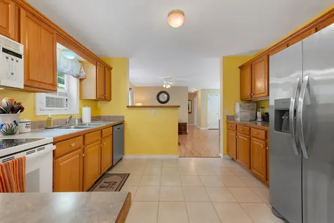 7 Amanda Street Rochester NH 03867