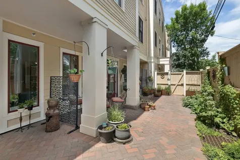 162 South Main Street Stowe VT 05672