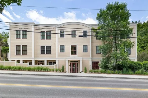 162 South Main Street Stowe VT 05672