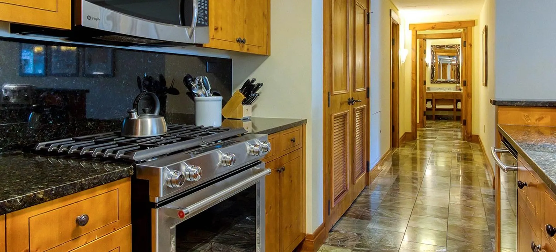 7412 Mountain Road Stowe VT 05672