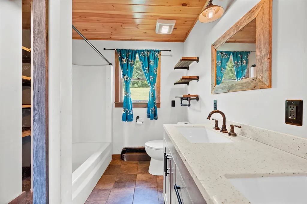 2829 Fish Hill Road Randolph VT 05060